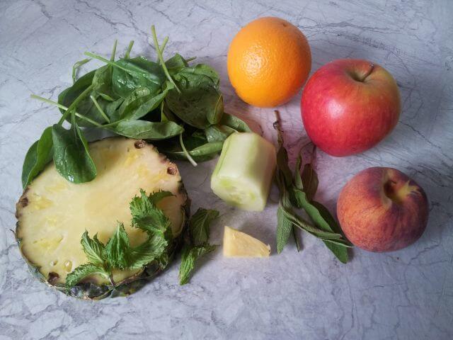 Rezept mit Salbei und Pfefferminze: "green life"