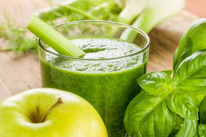 Fasten mit Grünen Smoothies